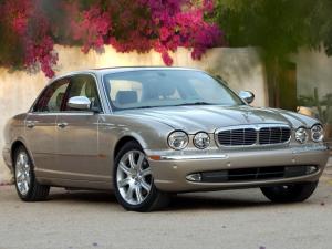 Jaguar XJ8 Vanden Plas 2004 года